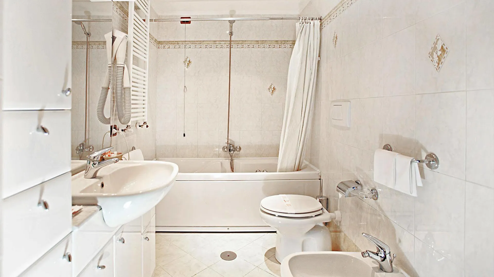 Hotel Patria Rome 3*,  Italy