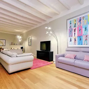Apartment Farnese Charme - My Extra